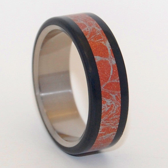 Akita features a center inlay of Red Silver M3 Mokume, bookended by Black resin. Flat edges